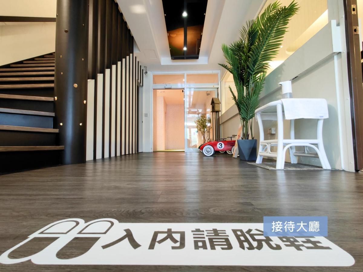 墾丁戀戀星辰湖畔莊園 星辰館 Hotel Longshui Bagian luar foto