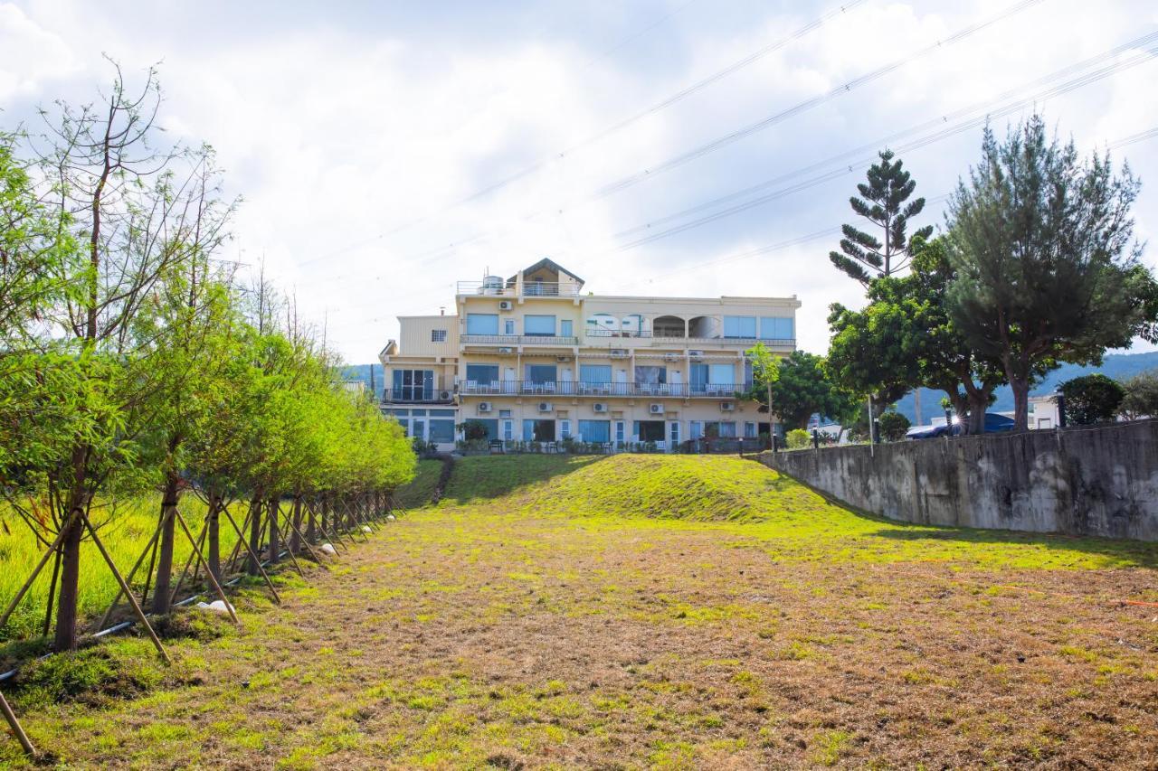 墾丁戀戀星辰湖畔莊園 星辰館 Hotel Longshui Bagian luar foto