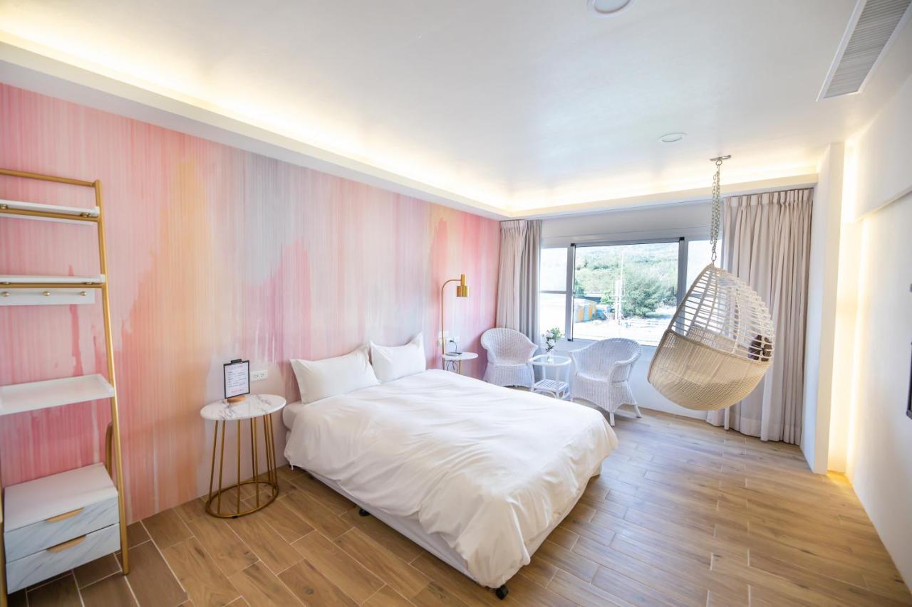 墾丁戀戀星辰湖畔莊園 星辰館 Hotel Longshui Bagian luar foto