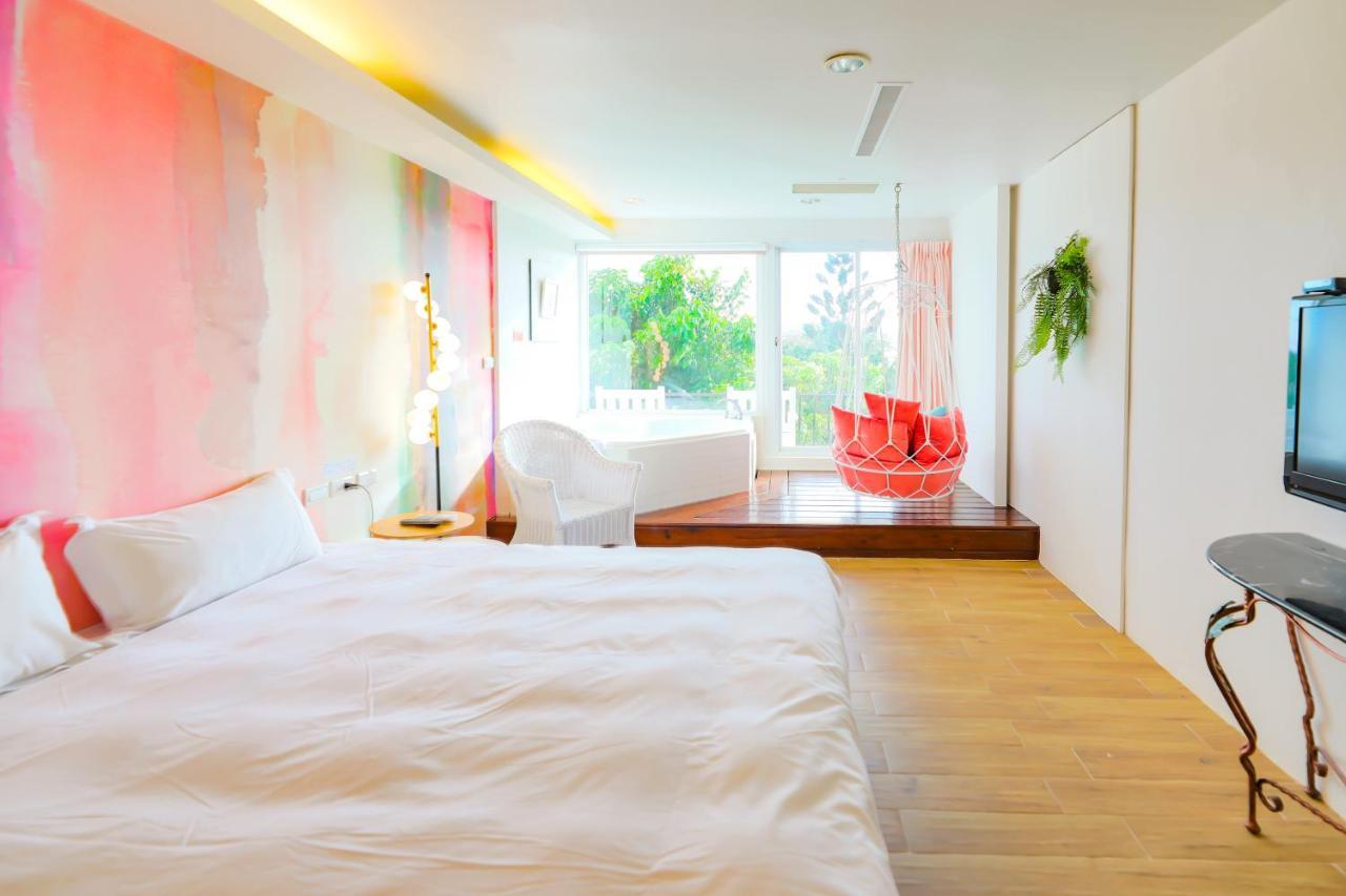 墾丁戀戀星辰湖畔莊園 星辰館 Hotel Longshui Bagian luar foto