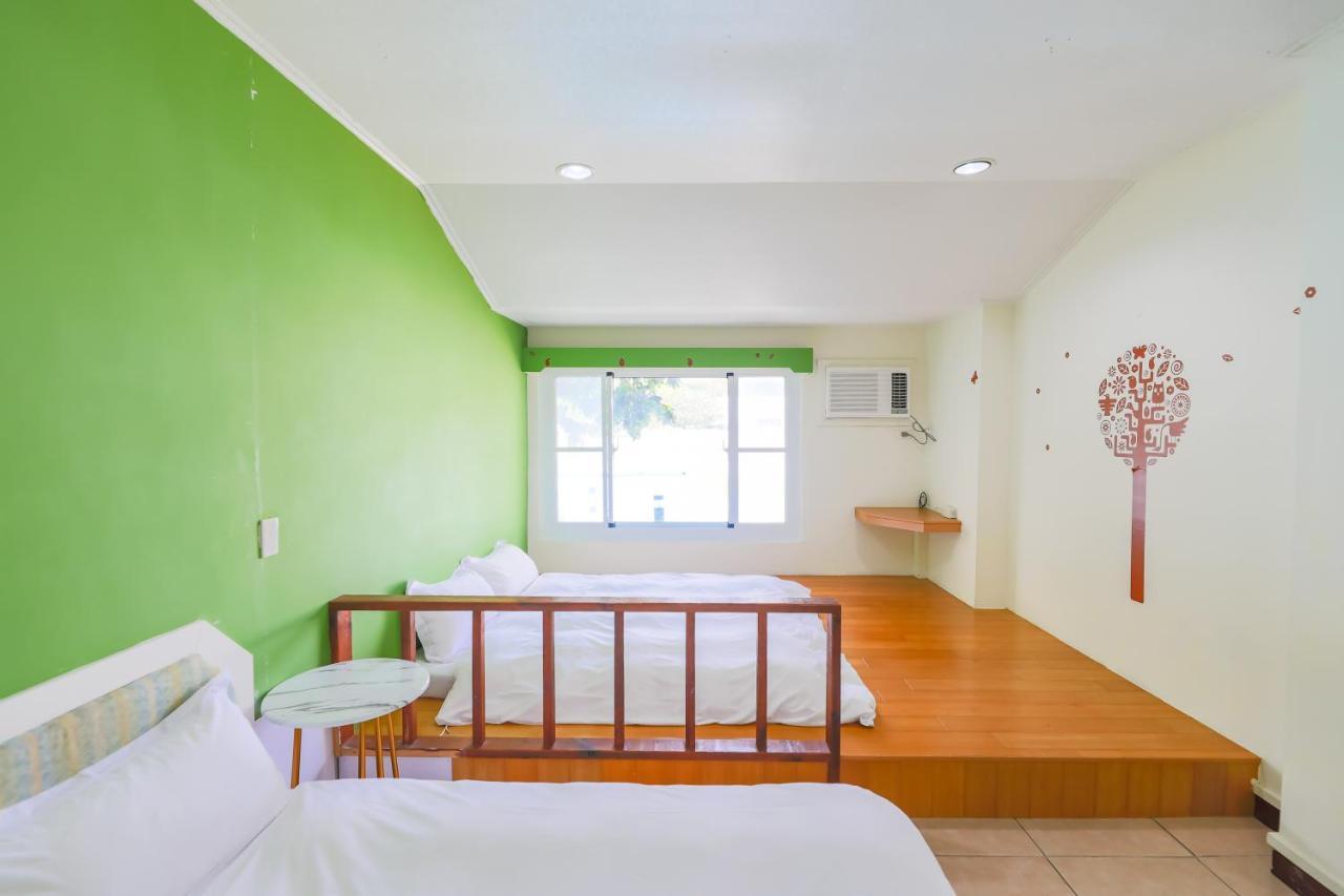 墾丁戀戀星辰湖畔莊園 星辰館 Hotel Longshui Bagian luar foto